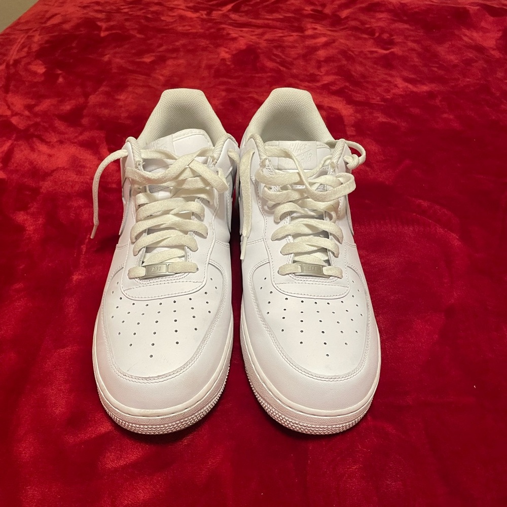 Nike Classic White Air Force 1 Men's Sneakers